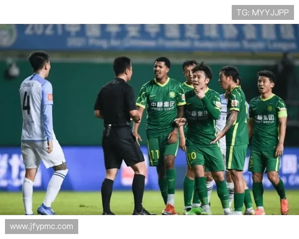 上海排球队以75分领跑锦标赛积分榜展现强劲实力 上海排球队以75分领跑锦标赛积分榜展现强劲实力