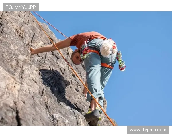 南京攀岩队中路突破革新引领新潮流助力攀岩运动发展 南京攀岩队中路突破革新引领新潮流助力攀岩运动发展