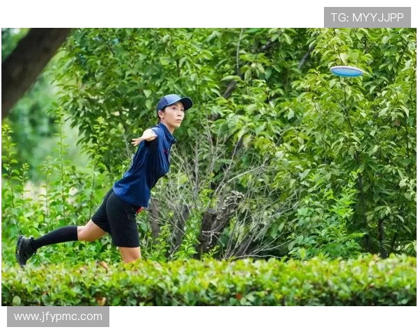 成都飞盘队技术争议引发热议球员表现与战术选择成焦点讨论