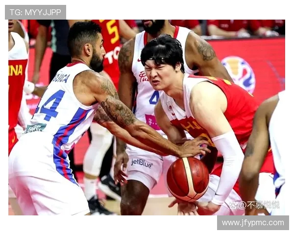 中华台北白队迎战伊朗队争夺亚洲篮球赛重要胜利的精彩对决