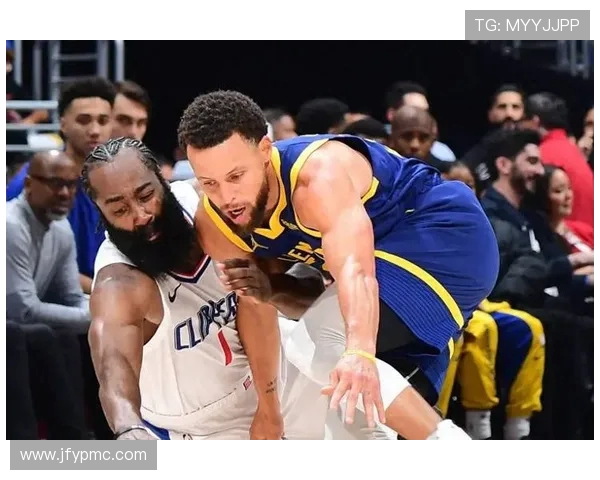 勇士与快船精彩对决无插件直播全程回顾与分析 勇士与快船精彩对决无插件直播全程回顾与分析