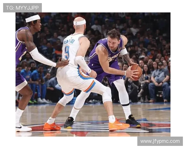 湖人对阵雷霆精彩原声直播全程回顾与分析