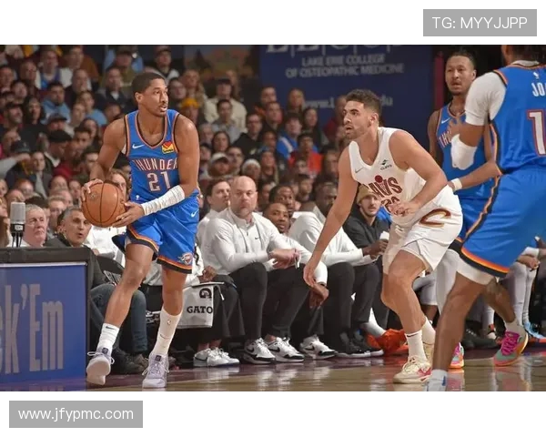 雷霆与爵士季后赛第五场激战回顾与精彩瞬间分析