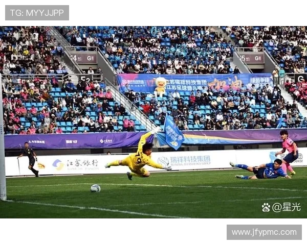 广州足球队的节奏探秘：从战术布局到球迷文化的全景分析