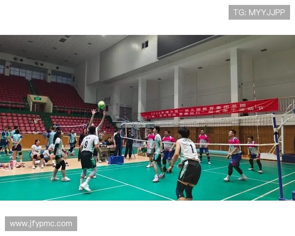 南京排球队的意识提升与团队协作探索聚焦排球运动发展新方向